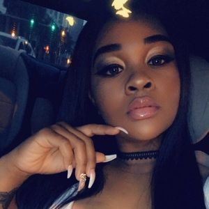 Meet your Posher, Tori